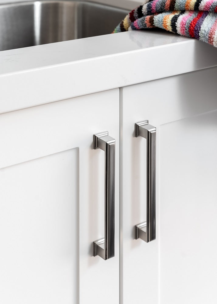 ZANDA HANDLE - MANHATTAN CABINET HANDLE – The Lock Shop